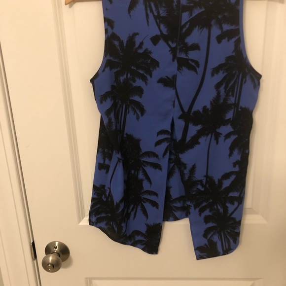 Split back express top - Picture 4 of 6